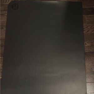 lululemon Black Yoga Mat 5 mm made with FSC Certified Rubber
